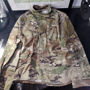 US Army Multicam Insect Repelling Combat Jacket (Size:Medium-Regular Unisex) | FREE US Shipping!