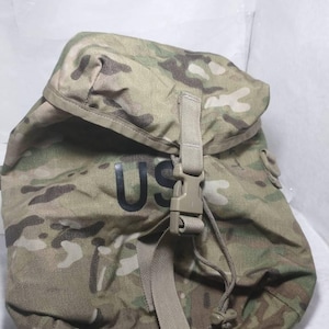 Multicam united states military molle ii  sustainment pouch/used