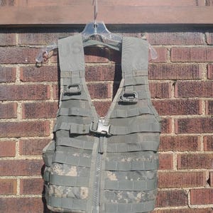 Molle II Modular Lightweight Load Carrying Equipment Load Carrier Tactical Vest Genuine Us military surplus