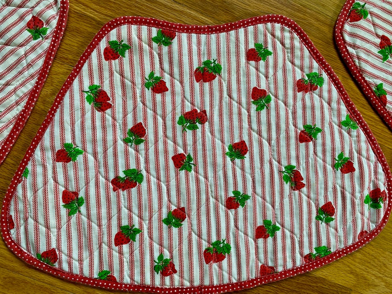 Set of 6 Vintage Quilted Placemats Strawberry Placemats Etsy