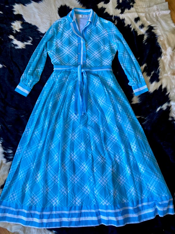 Vintage Avalon Classics Inc. Blue and White Plaid… - image 4