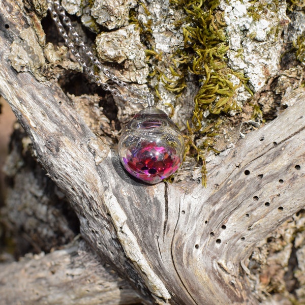 Collier "Bulle", pendentif paillettes roses et irisées, verre et résine