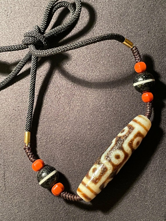 魅力的な Tibetan Etsy - 九眼天珠 Bead Dzi Nine-eyed その他
