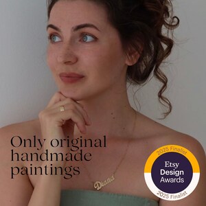 Puede incluir: Una mujer lleva un collar de oro con el nombre "Diana" y un anillo de oro. La imagen incluye el texto "Only original handmade paintings" y una insignia "2025 Finalist Etsy Design Awards".