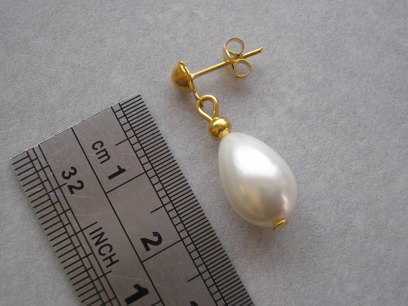 Peryl Women's Elegant Tear Drop Shaped Necklace With Earrings main image 0