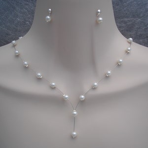 Delicado conjunto de collar y pendientes de perlas colgantes, hecho a mano por encargo, collar de novia con perlas sobre alambre para mujeres, novias, damas de honor, regalo.