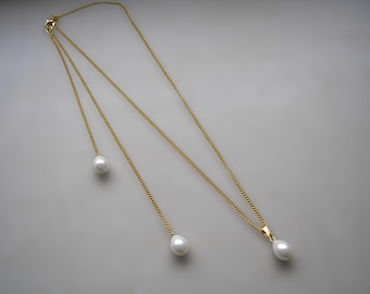 Dainty Teardrop Pearl Backdrop Necklace, Bridal Back Jewelry, Pearl Pendant with a Back Chain for Open Backed Wedding Dress, Silver or Gold