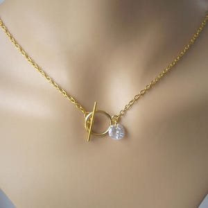 Silver Gold Rose Gold Chain & Toggle, Unique Front Fastening Round T Bar Toggle Clasp Choker Chain Necklace for Women with a Crystal Drop