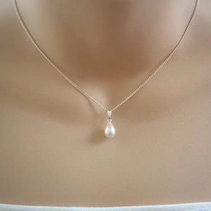 Dainty Teardrop Pearl Necklace for women girls brides bridesmaids weddings, Bridal Necklace, Pear drop pearl pendant on silver or gold chain