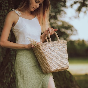 Lightweight straw bag, handmade wicker basket, the perfect bag on the shopping and market, summer beach bag and picnic wicker, straw basket, image 1