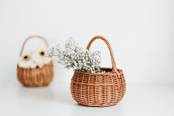 Handmade Wicker Mini Basket for Kids: Small Shopping Bag