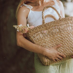 Lightweight straw bag, handmade wicker basket, the perfect bag on the shopping and market, summer beach bag and picnic wicker, straw basket, image 2