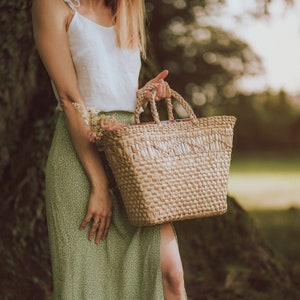 Lightweight straw bag, handmade wicker basket, the perfect bag on the shopping and market, summer beach bag and picnic wicker, straw basket, image 3
