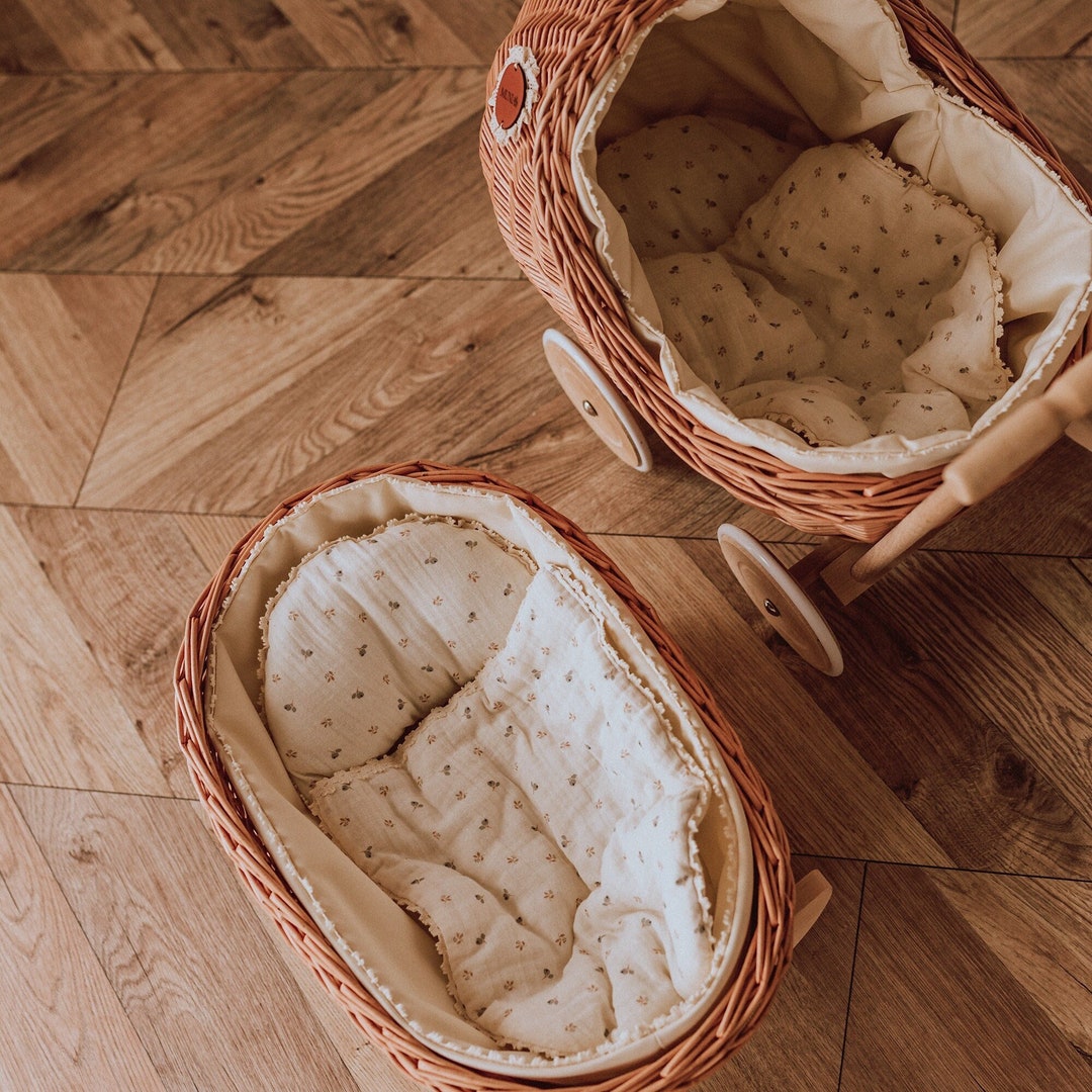 Handmade Natural Wicker Cradle With Bedding for Girl, Wicker & Beech
