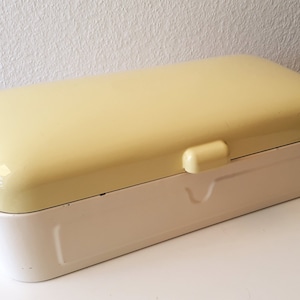 50s Large Old Bread Box Storage Tin Metal Enamel Bread Box Vintage 60s
