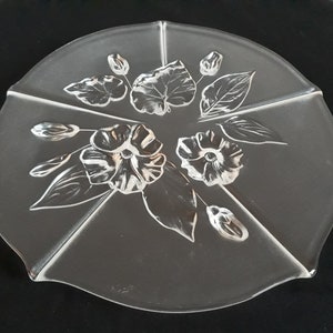 Cake plate, pastry plate, glass plate, 1980s, 3D motif, diameter 34 cm