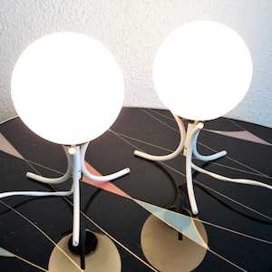 60s vintage pair of tripod table lamps and bedside lamps set: 2 pieces tripod 1970s