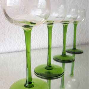 Set of 70s Wine Glasses of 4&quot; with Cut Wine Glass with Motif Vintage 70s