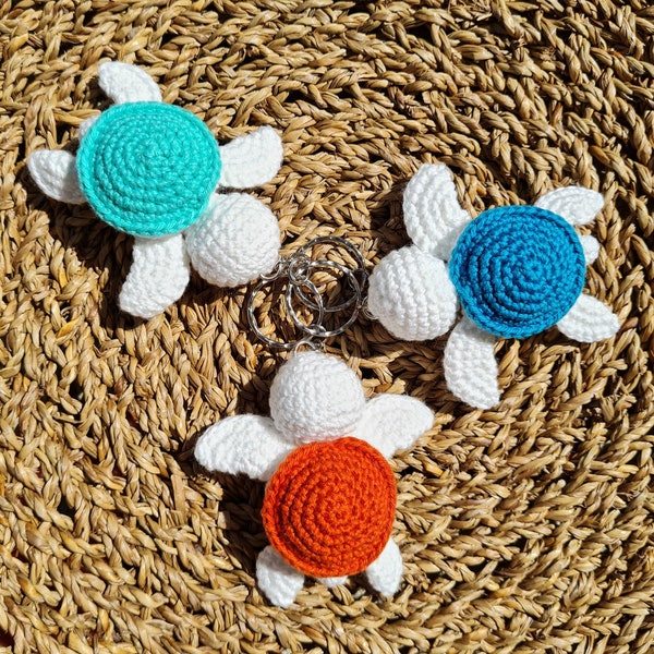 Porte clés tortue en coton au crochet