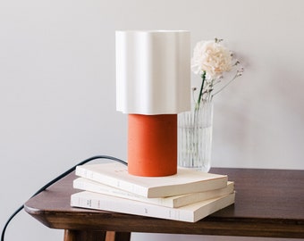 E27-LAMPE + BLUME – Designer- und minimalistische Tischlampe, hergestellt in Frankreich, perfekt für das Schlafzimmer und das Wohnzimmer