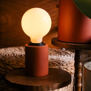 BASE LAMPE E27 ORANGE lampe fabriquée à la main en France avec cordon électrique en tissu parfait pour la chambre ou le salon image 2