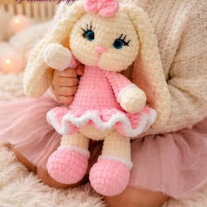 Bella the Bunny Crochet Pattern, Amigurumi Bunny , Crochet tutorial , Crochet bunny pattern , Low Sew Crochet Pattern , Easter bunny