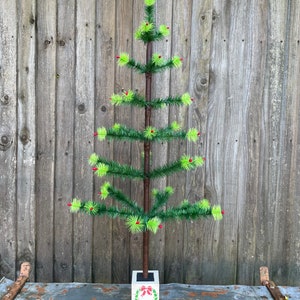 Goose feather Christmas tree