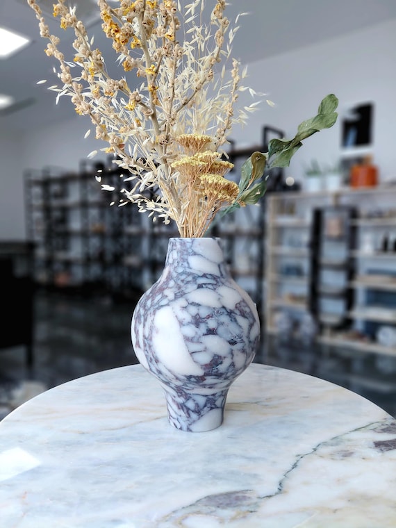 Calacatta Viola Marmor Vase: Große runde Topfbauch-Vase, 25 cm