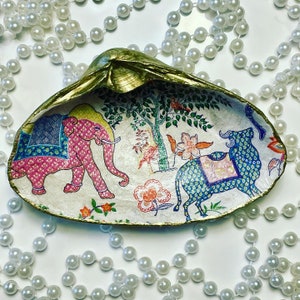 Animal Garden Shell Jewelry Dish