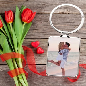 Personalisierter Foto-Schlüsselanhänger / Schlüsselanhänger mit Gravur für Hochzeitsgeschenk für Ehemann, Jahrestag, Geburtstagsgeschenk für ihn, Freundpaar.
