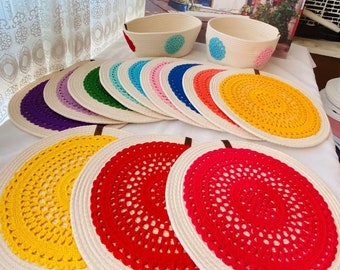 Runde Boho Tischsets - Seil und Häkel Tischsets - Handgemachte bunte Sommer Tischsets - Esstisch Dekor - Handwerkliche Housewarming Geschenk