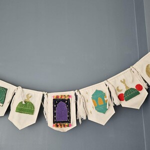Ramadan Mubarak Linen Banner: Punch Embroidery Islamic Decor