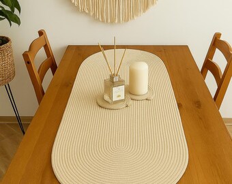 Runner da tavolo in cotone color crema fatto a mano: decorazione da tavolo ovale in stile boho