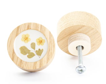 4 cm/1.57" DRAWER KNOB boho white dried flower oak wood with epoxy resin, flower dresser knob, modern design, drawer pulls, romantic knob