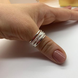 Daumen gewebte geschichtete Ring-Silber Multi-Layer-Ring-Dicker verstellbarer Ring-Chunky Boho Dainty-Schmuck für Frau-Mutter-Tagesgeschenk für Sie Bild 4