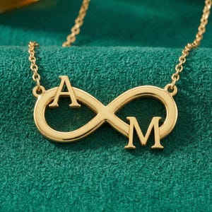 Personligt halsband med oändlig initial, personliga guldbokstavssmycken, gåva till par, bröllopsdag för mamma i Storbritannien