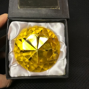 Vtg signed Oleg Cassini Gold Diamond Cut Paperweight in Box