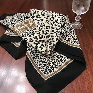 Beril  38 x 38 Animal Print Scarf