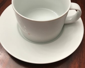 Set of 12 Crate & Barrel White Maison Tea/coffee Cups and Set of 12 Crate & Barrel White Maison Tea/coffee Cups and