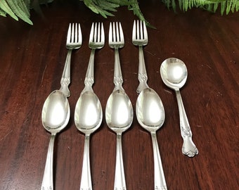 9 Pieces Old Community Silverplate Flatware