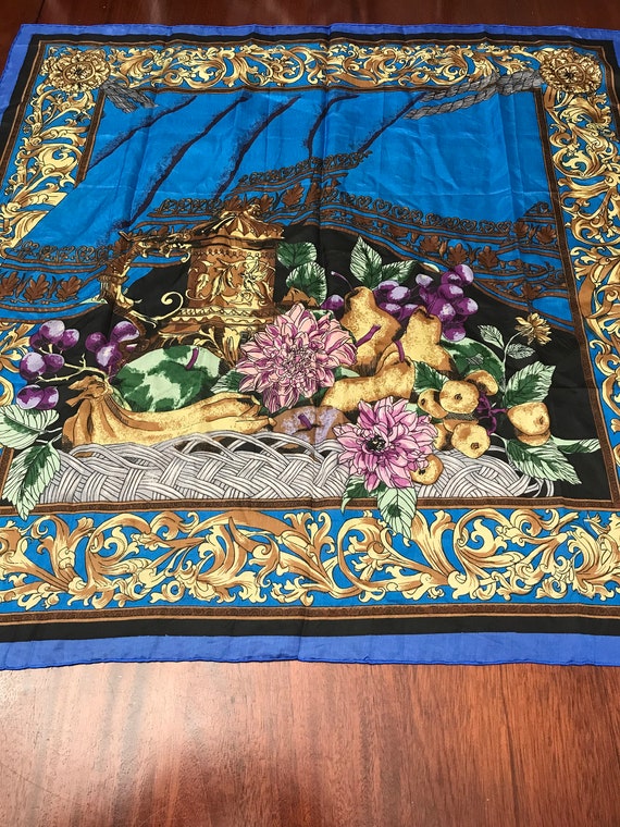 Vtg Silk Hand Rolled 31” Square Scarf