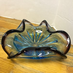 Scalloped turquoise/brown border Art glass dish