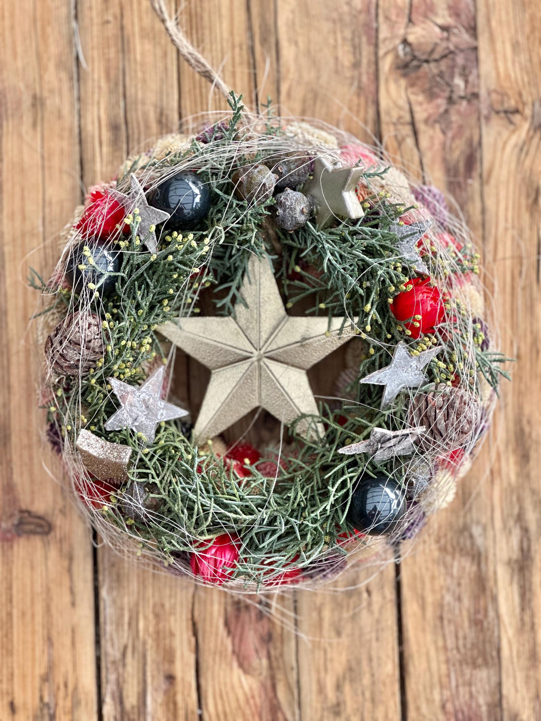 Lrnn Weihnachtskränze In Tropfenform, Tannenzweig Mit Roten Beerenkegeln, Haustür Für Weihnachten, Urlaub, Wandbehang, Dekoration, 45 X 30 Cm, 2 Stück