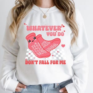 Infirmière, Saint-Valentin PNG : Illustration de chaussettes Don&#39;t Fall For Me (téléchargement numérique)