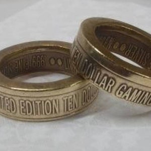 Anillo de fichas de juego de 10 dólares de Las Vegas