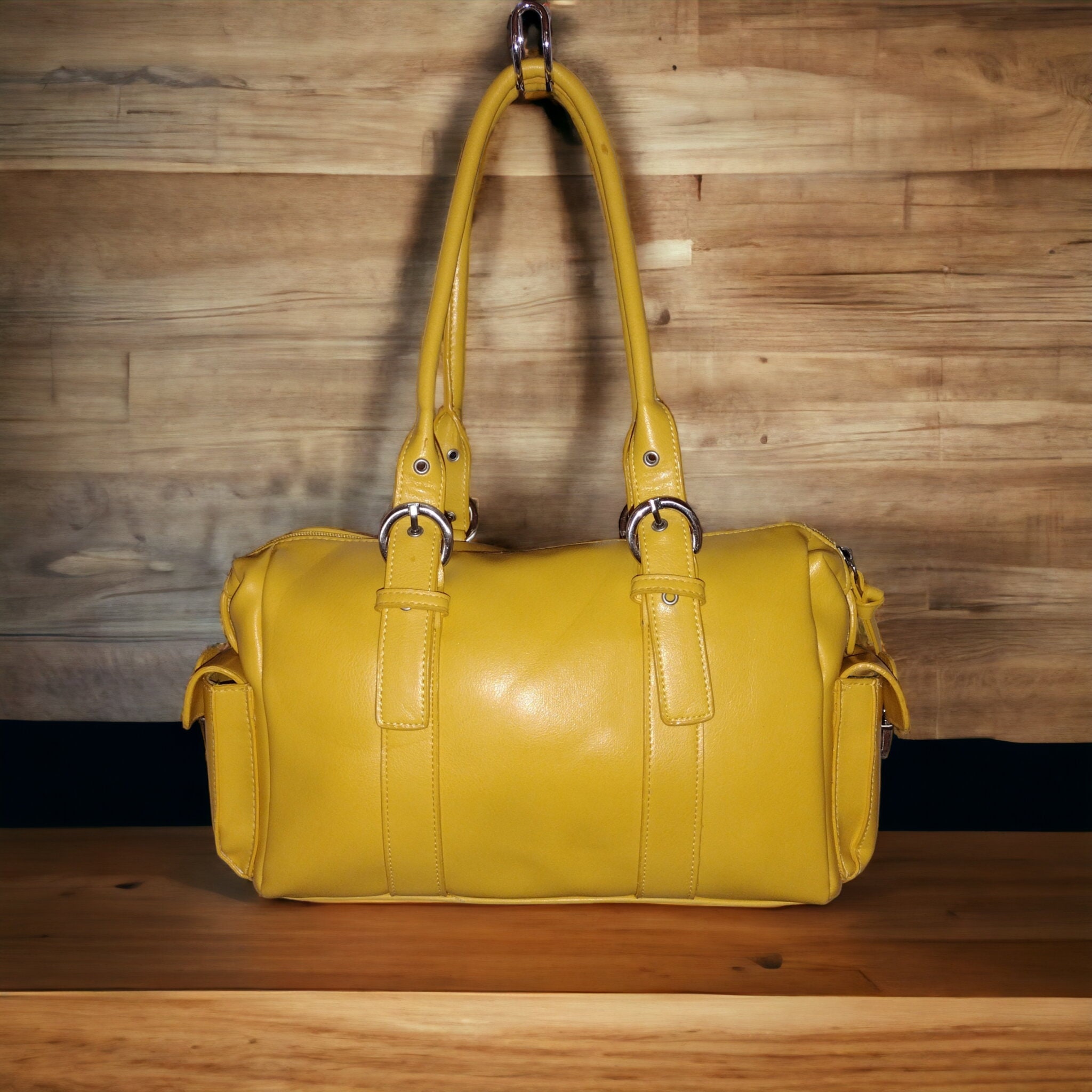 Merona brand strapshot purse