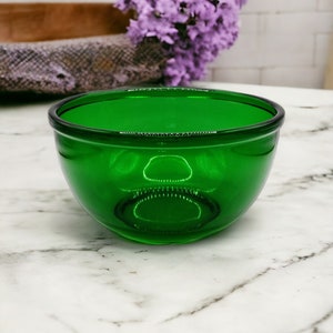 Forest Green Mini Mixing Bowl. Prep Bowl. Vintage Dinnerware. Anchor Hocking. Preowned.