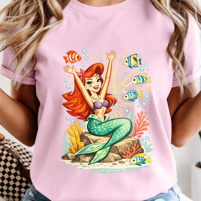 Retro Atomic Little Mermaid Illustration T-Shirt | Mid Century Mermaid Lover Underwater Fish Coral Design bild 11