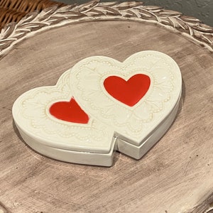 Vintage Hand Painted Ceramic Red Hearts Jewelry Trinket Box Dish