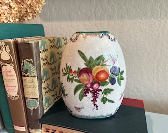 Vintage Chinese Porcelain Hand Painted Chinoiserie Fruit Oval Vase - 1897 JUWC United Wilson